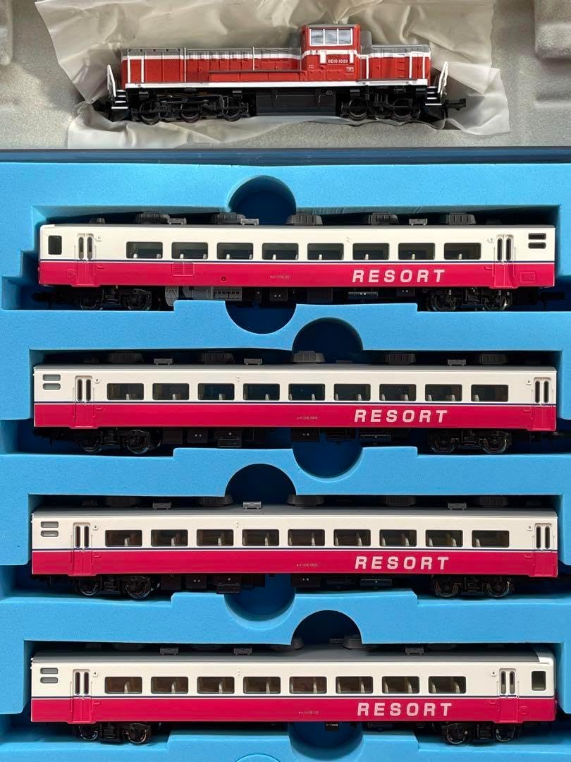 【A8635】DE10＋14系「リゾート'88白馬」５両セット A8635】DE10＋14系「リゾート'88白馬」5両セット Amazon